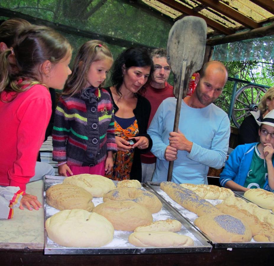 Camping Le P'Tit Bonheur Escaro Экстерьер фото