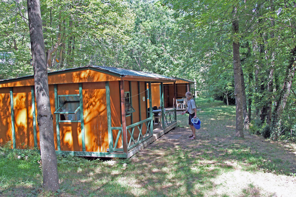 Camping Le P'Tit Bonheur Escaro Номер фото