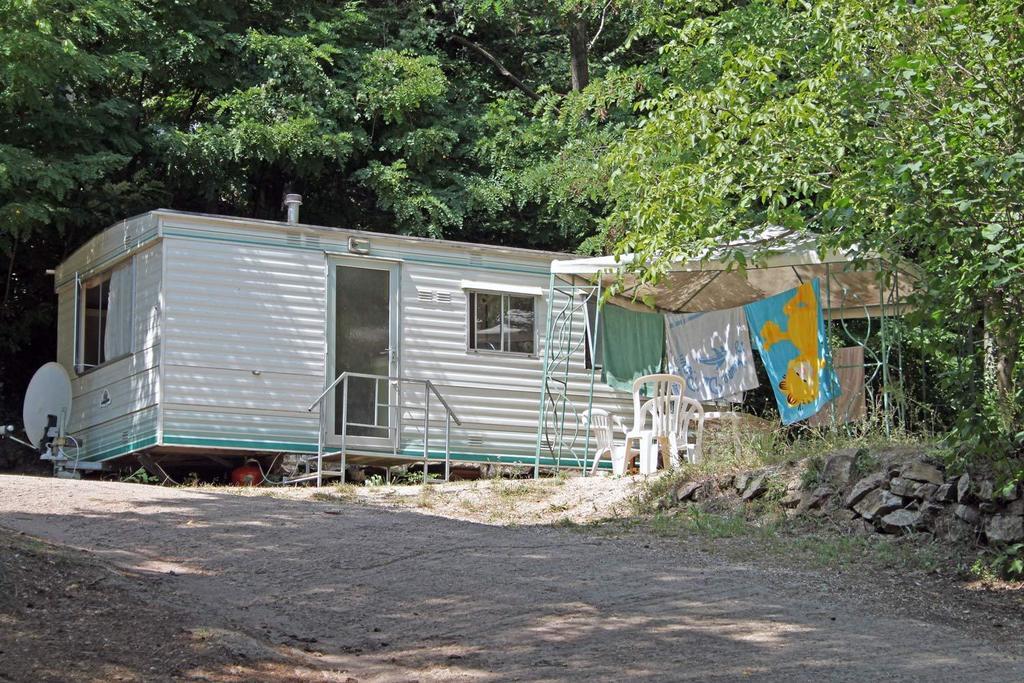 Camping Le P'Tit Bonheur Escaro Номер фото