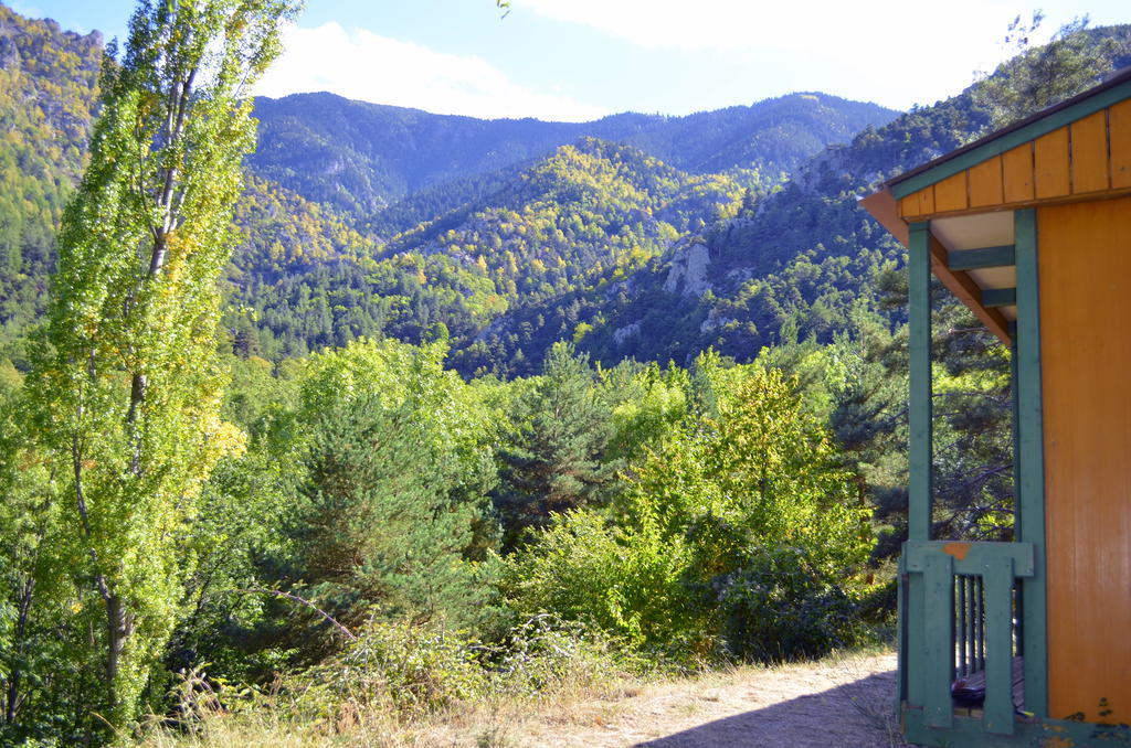 Camping Le P'Tit Bonheur Escaro Экстерьер фото